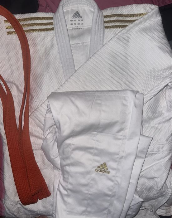 Продам кимано адидас голд для дзюдо