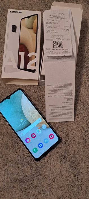 Продавам Samsung Galaxy A12