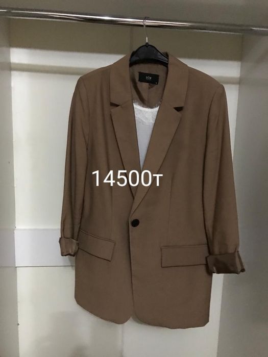 Костюмы, рубашки, джинсовки, куртки,