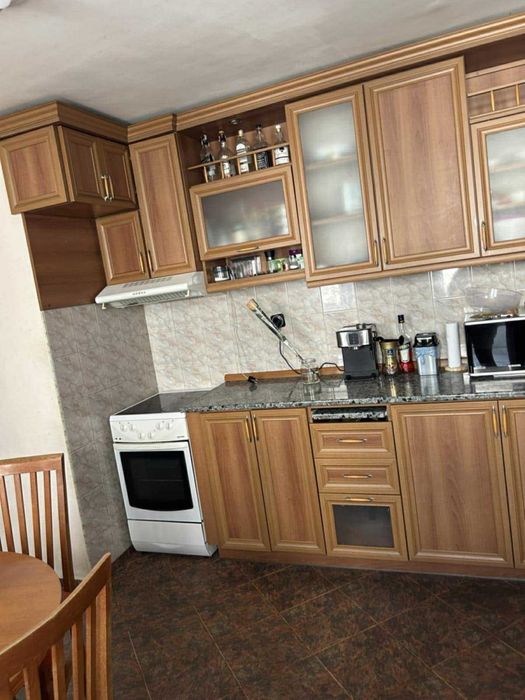 Продава се Двустаен апартамент в Варна, Цветен квартал - 75 кв.м за 2120 €/кв.м - Снимка #5