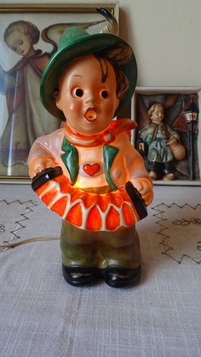 Оригинална настолна лампа - фигурка на Hummel