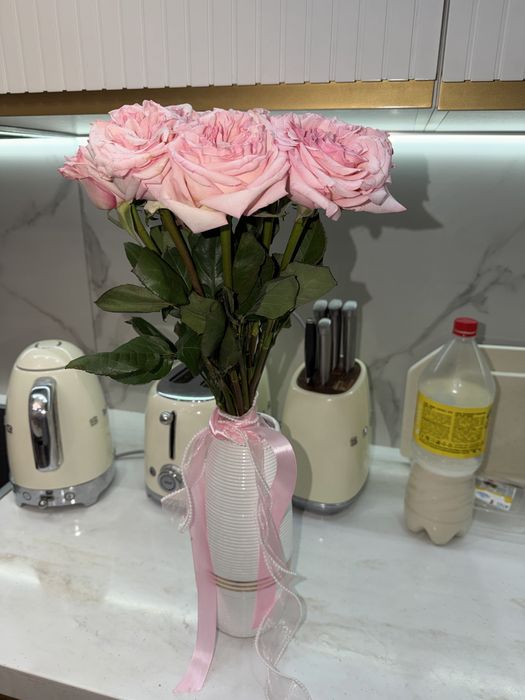 Продая свежий букет роз! 15 штук красивый очень