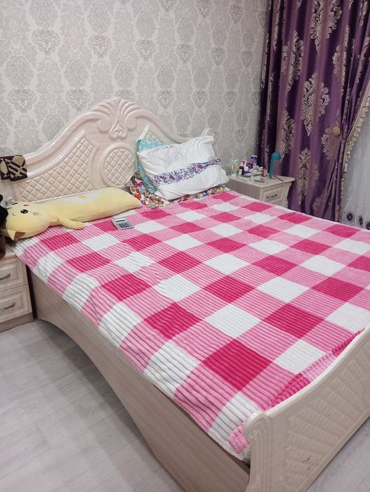 Продам спальный гарнитур