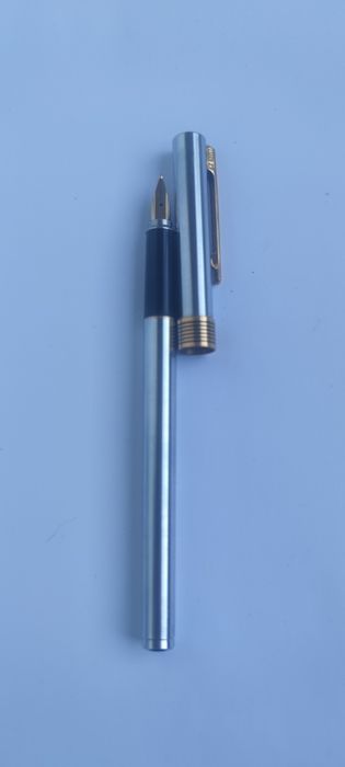 Lot stilou Parker Vector Inox set Parker stilou Aurora