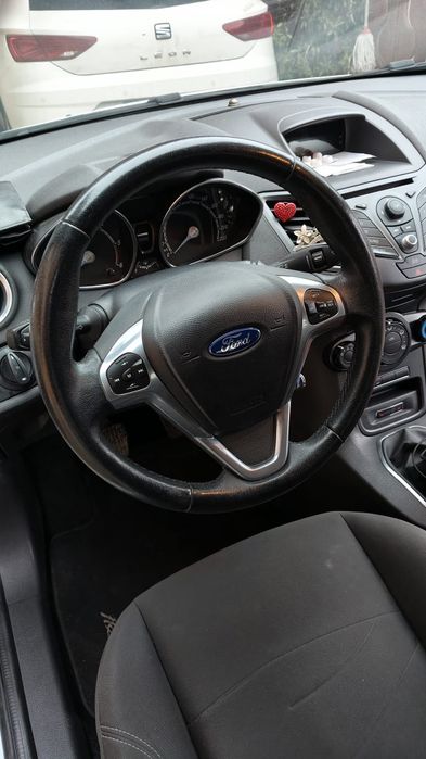 Ford fiesta  de vanzare