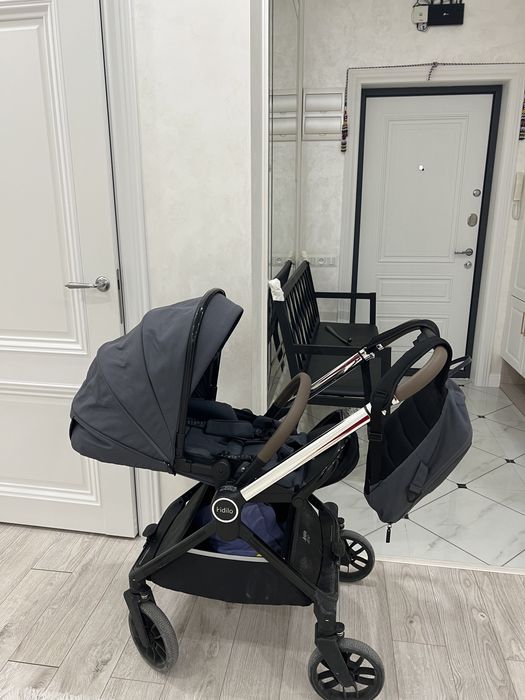 Коляска прогулочная Kidilo D900, черный, серый