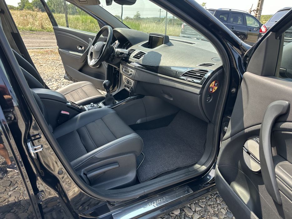 RENAULT MEGANE BOSSE, Rate, Garantie , Navigatie, Piele