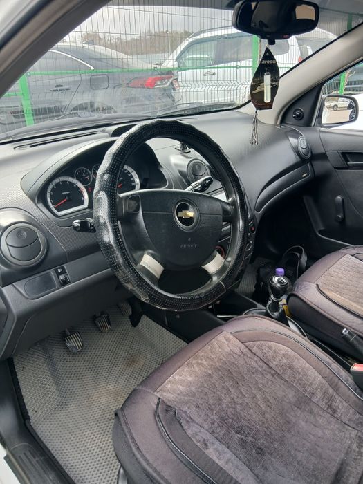 Продам   машину Шевроле Нексия