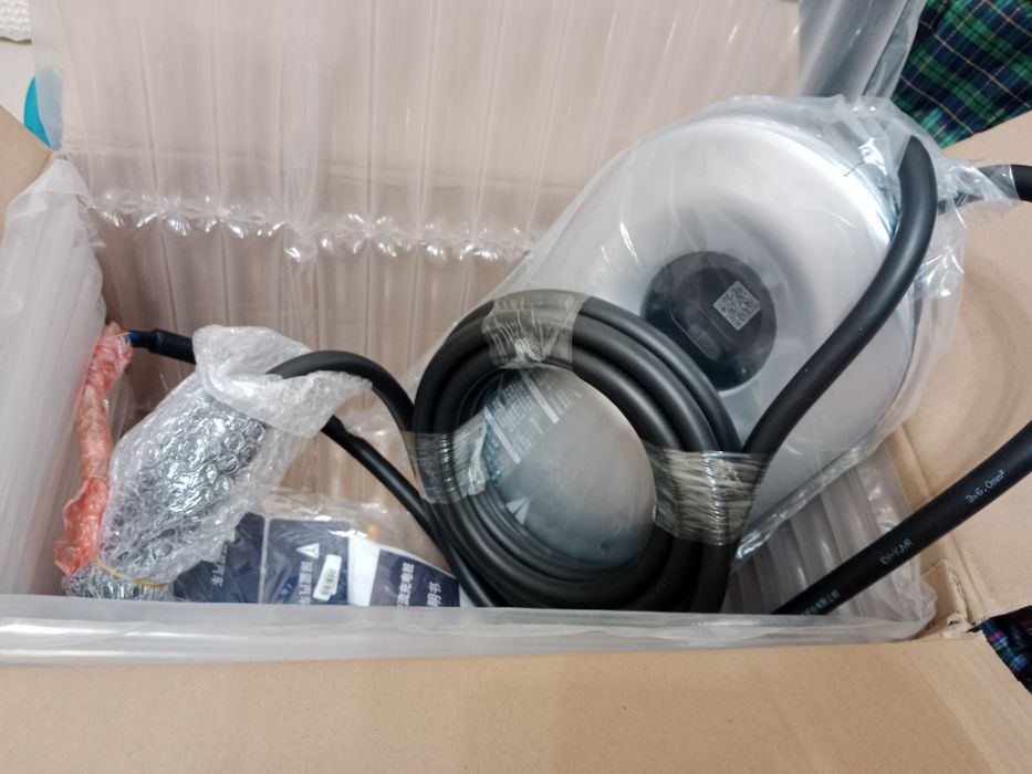 Зарядные устройства для электро мобилей.