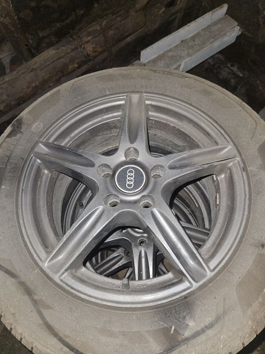 Vând roti iarna pe 16