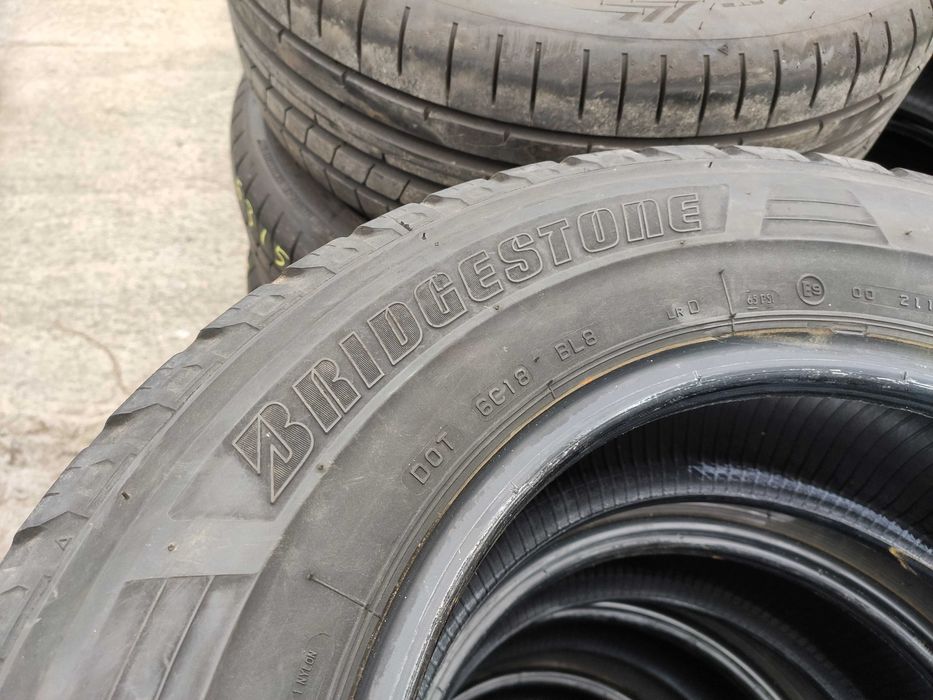 4бр Летни гуми 215 70 15 С - Bridgestone