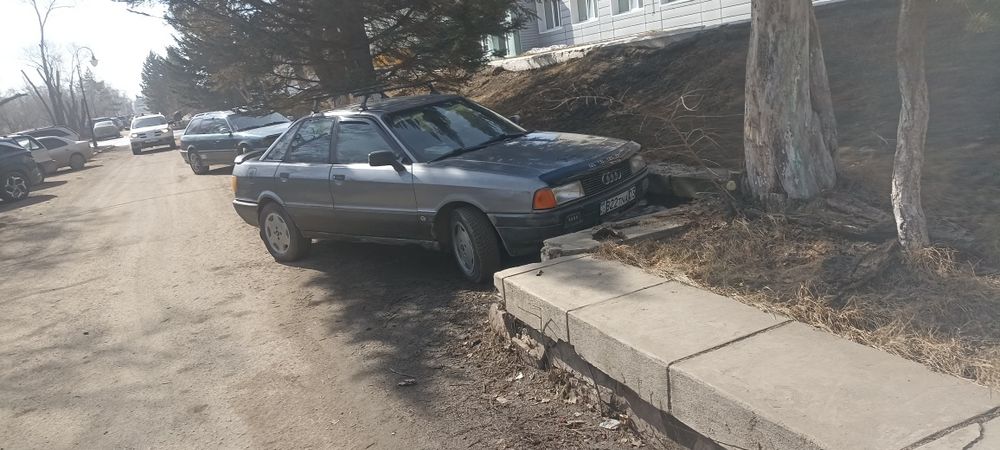Продам ауди 80 б3.на полном ходу