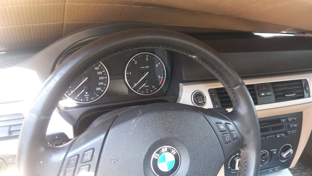BMW 3 Series 2010 — imagine 3