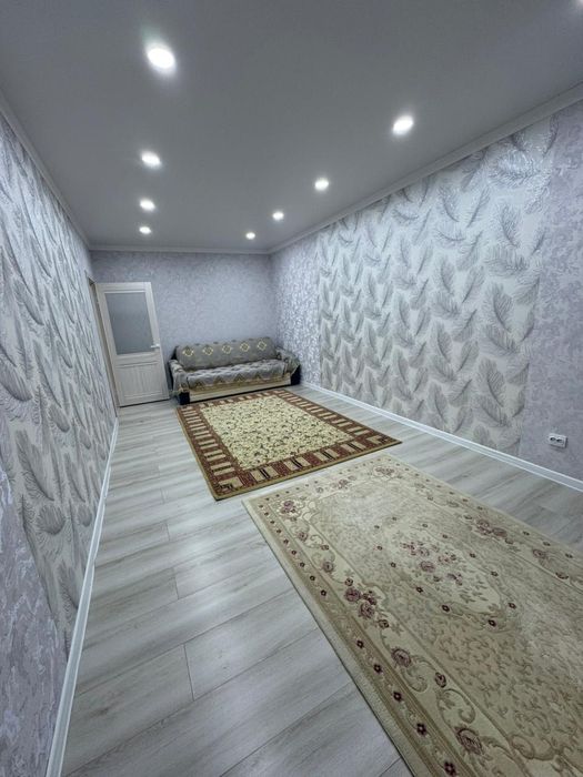 Сдам 2 х ком квартиру