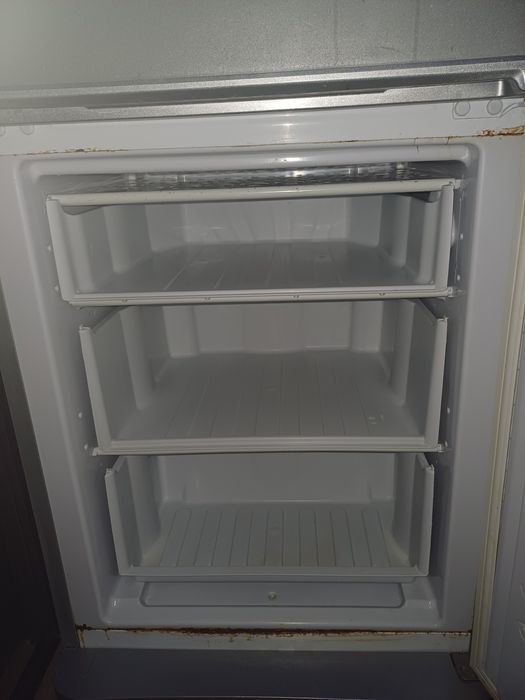 Холодильник Indezit