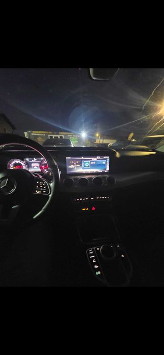 Vand schimb Mercedes