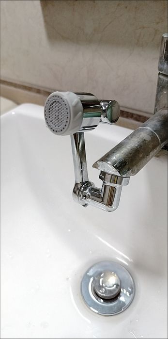 Продам уни-ный удлинитель на кран.