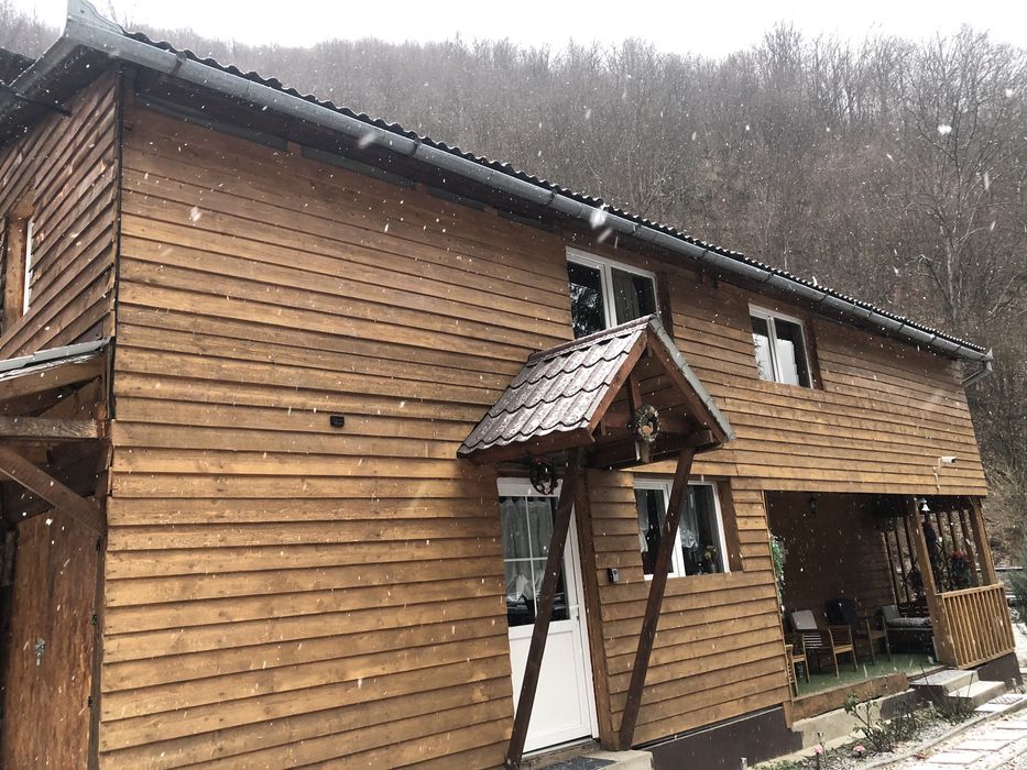 Cabana de Inchiriat in Maguri - Racatau