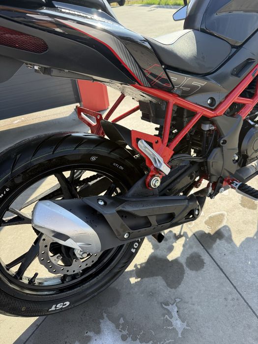 Motor Benelli BN 125