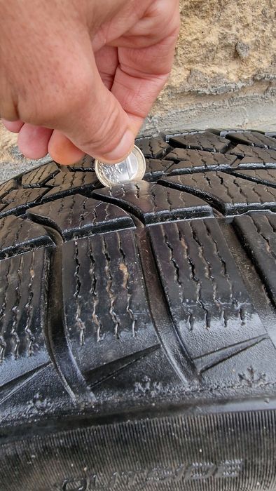 4 броя зимни гуми