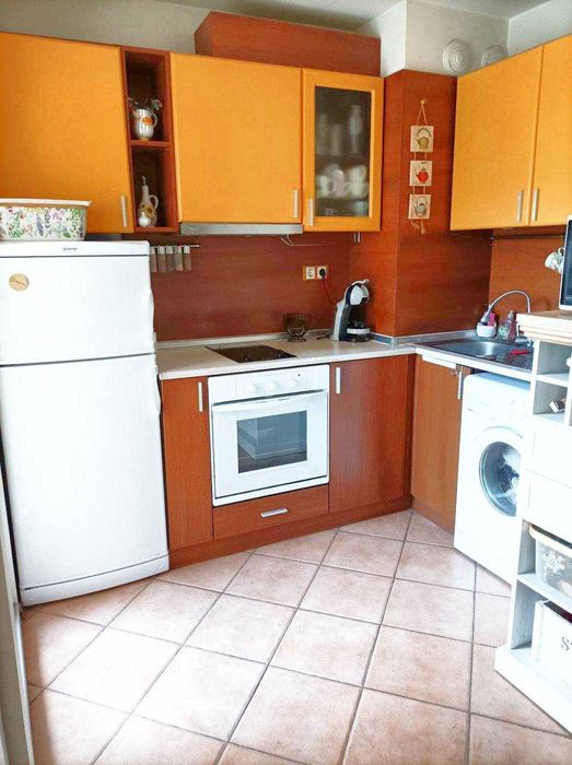 Продава се Тристаен апартамент в Варна, Център - 75 кв.м за 1870 €/кв.м - Снимка #15