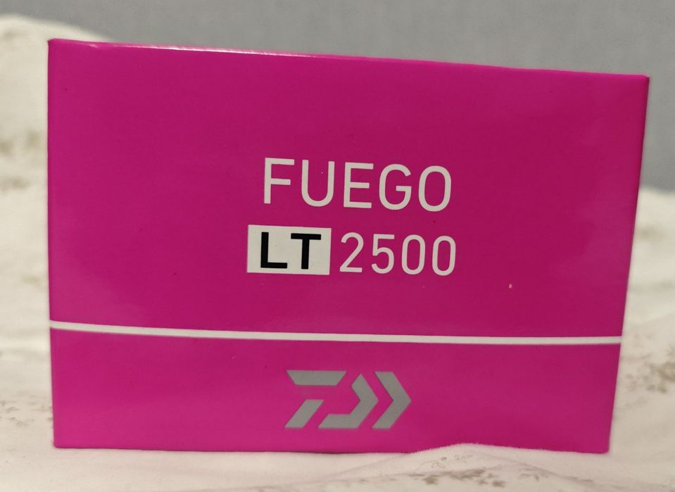 Продавам макара с преден аванс DAIWA Fuego LT 2500