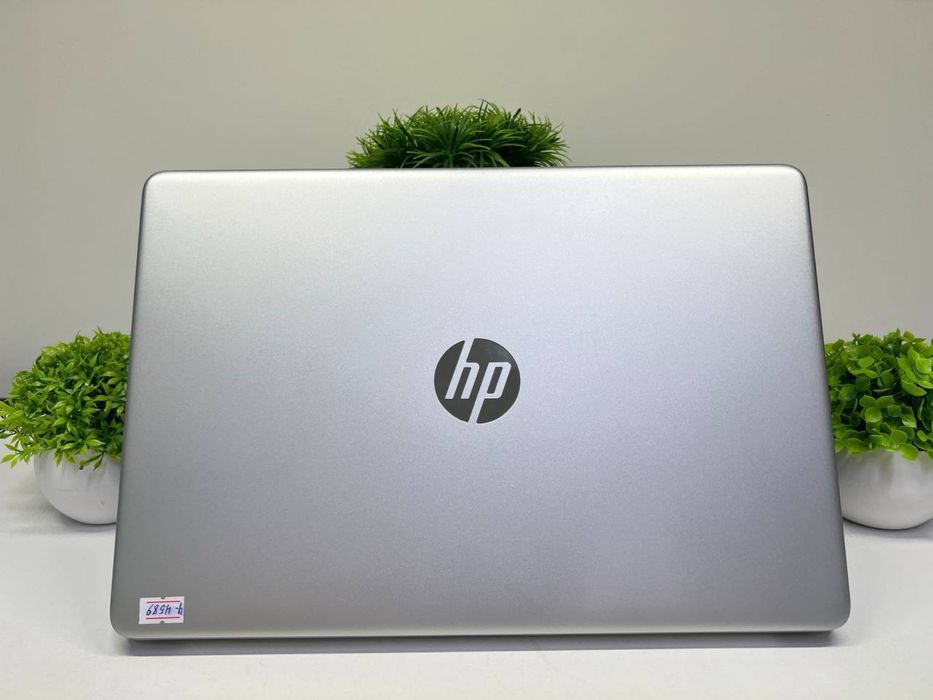 HP Laptop core i3-12