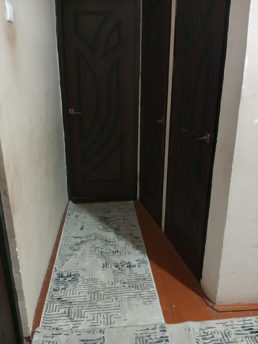 4 honali uy  sotiladi.. 4 etaj   52.000$$ kelishiladigan joyi boryana