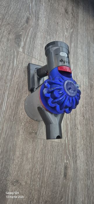 Aspirator Dyson V7 (SV11)