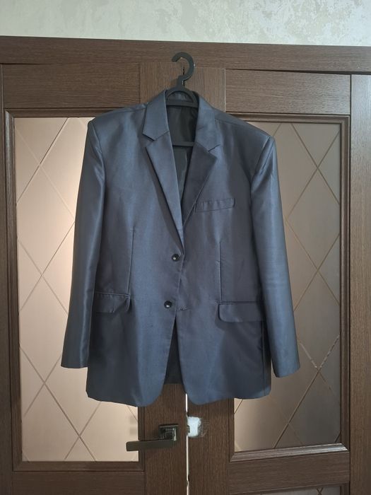 Отдам  бесплатно  мужской  одежды