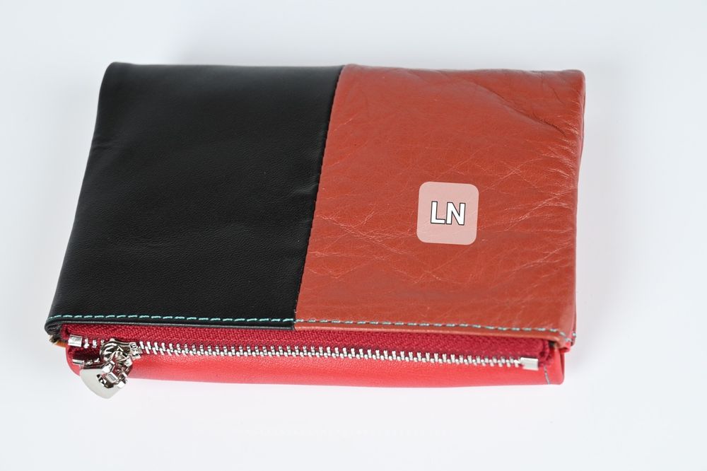 Дамско портмоне от естествена кожа