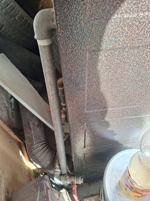 Продавам камина с водна риза малко употребявана. Работеща с оборудване