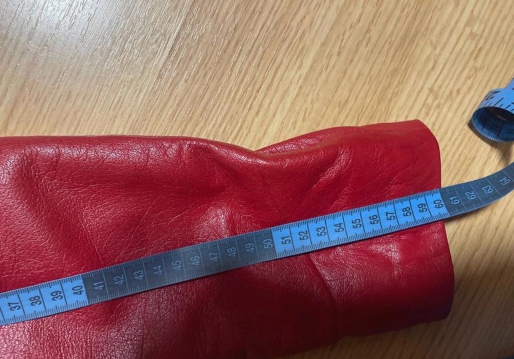 Geaca de piele rosie bmw