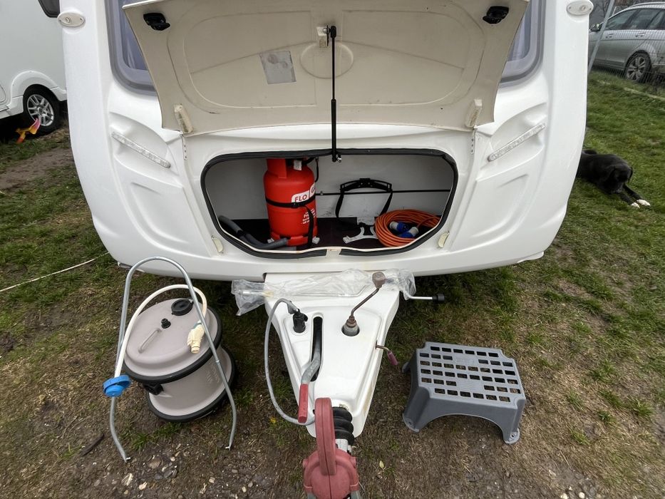Rulota Swift Coastline 2009 2 zone pat matrimonial Cabina dus Off camp
