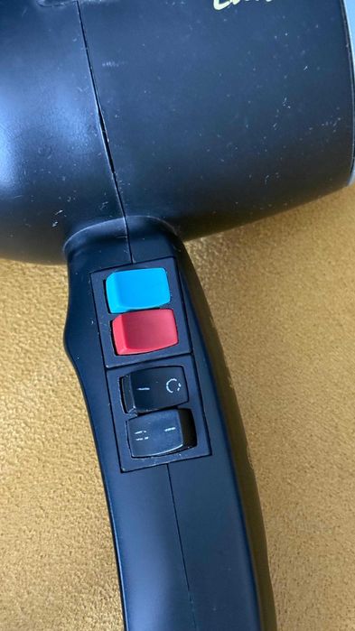 стайлер для укладки волос