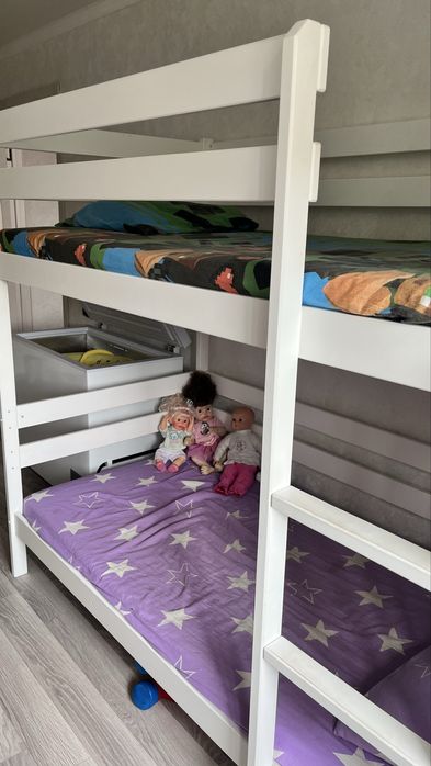 Продам двухярусную кровать