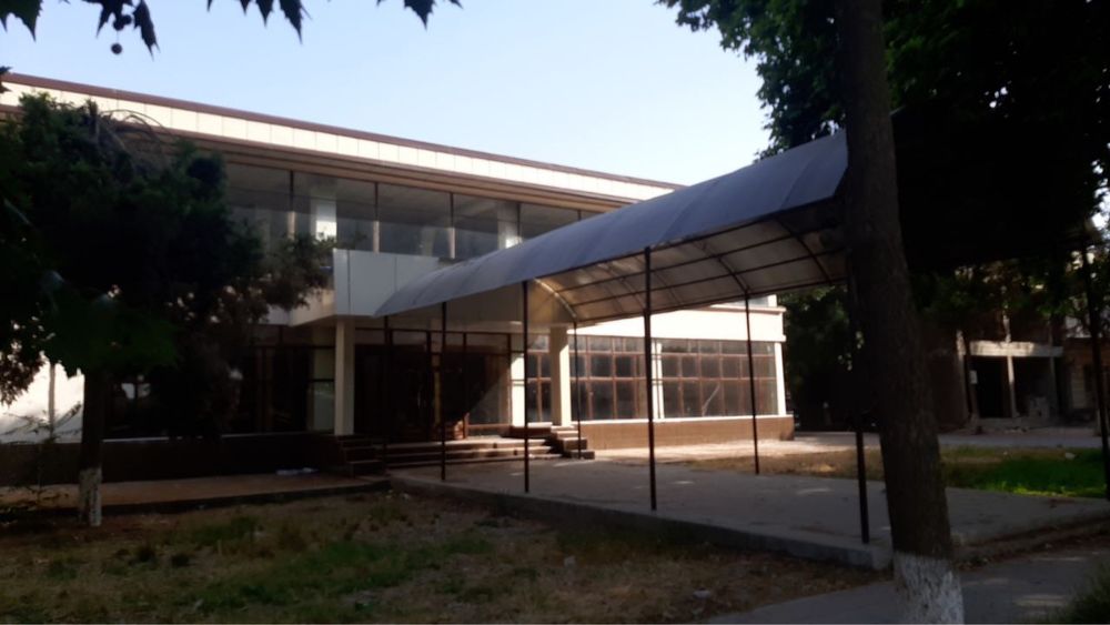 Куйи чирчик Маданият 7,7 сот 1336 кв.м Тўйхона буп ишлаган жой сотилад