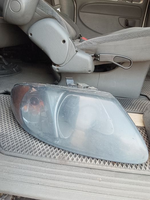 Додж караван фары