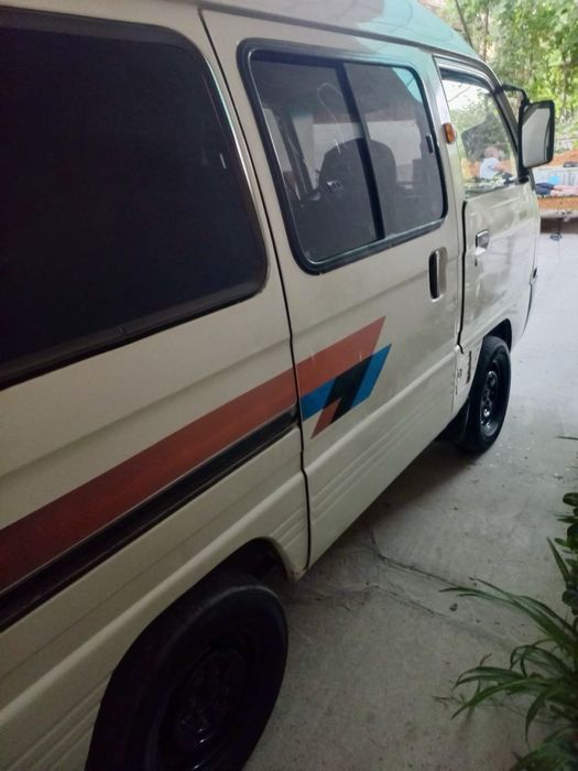 Автомабил дамас сотилади