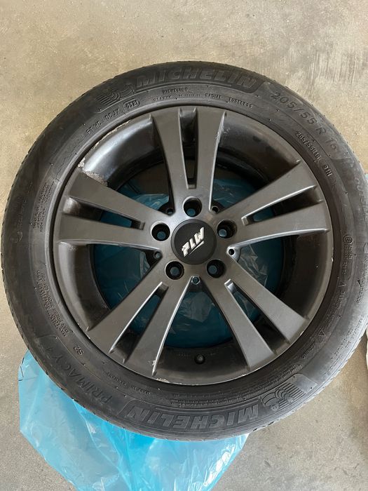 Джанти 16 , 5/112 с гуми