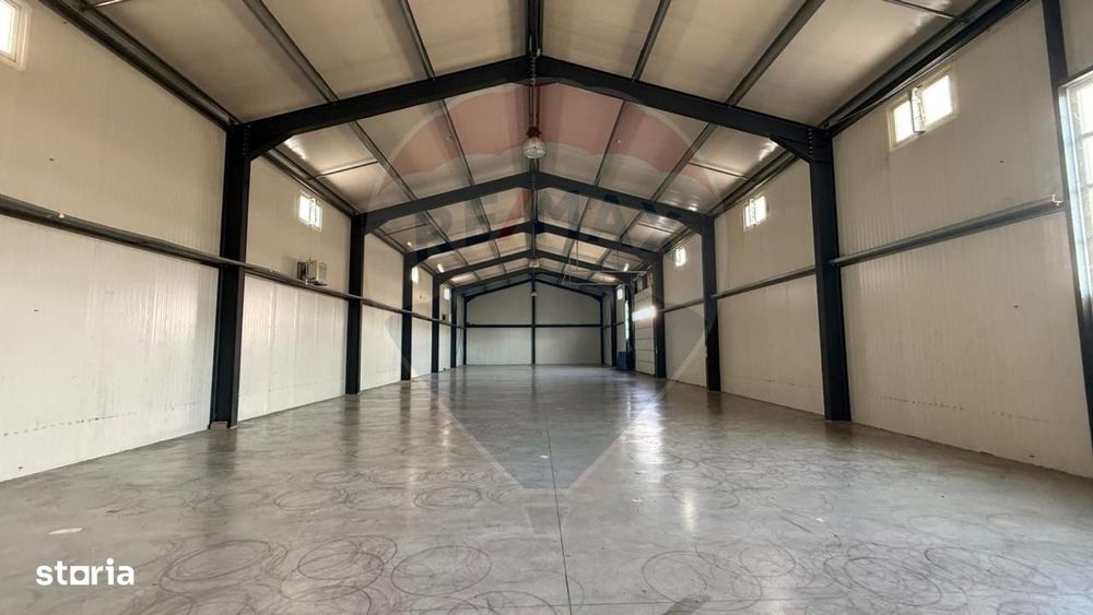 Spațiu Industrial, hala, birouri si teren generos expunere la centura
