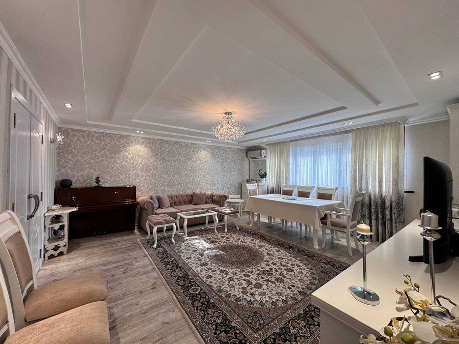 ул.Бабура  5/5-6/10  дуплекс  131м²