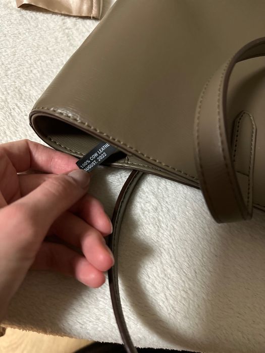 Кожена чанта DKNY