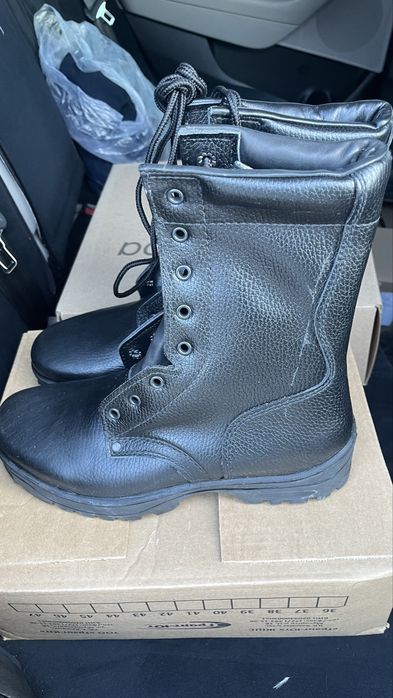 Продам новые берцы