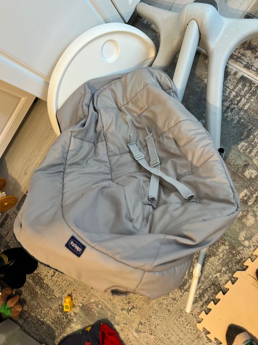 Patut si scaun 2 in 1