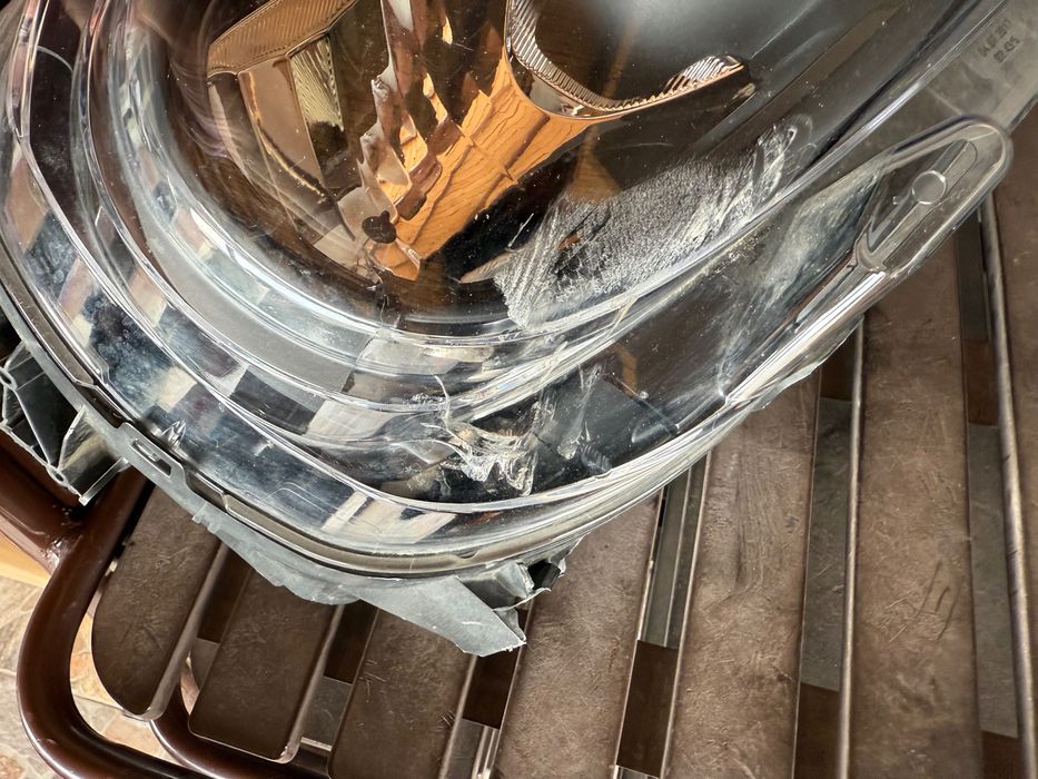 Десен фар за Citroen C3 (2016-2020)