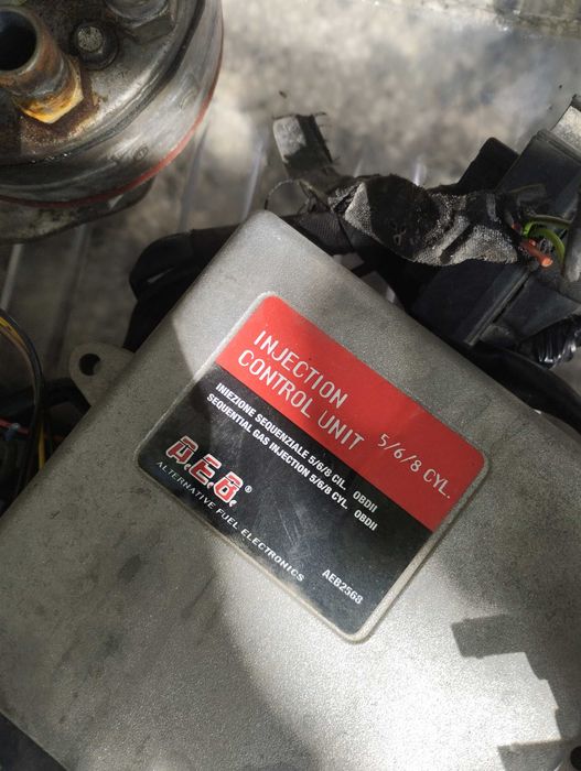 Газов инжекцион за 8 цилиндъра