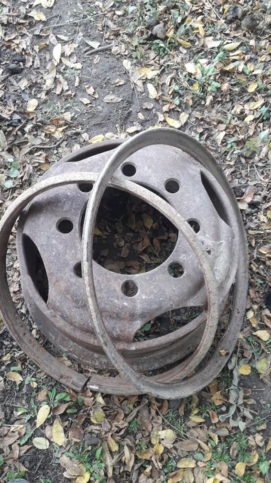 Диски ЗИЛ-130, ГАЗ-51 б/у.