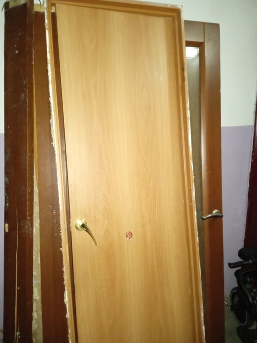 Стройматериал двери