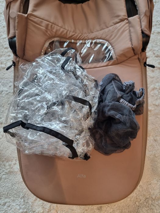 Бебешка количка Carrello Alfa 2025 Beige + ПОДАРЪК